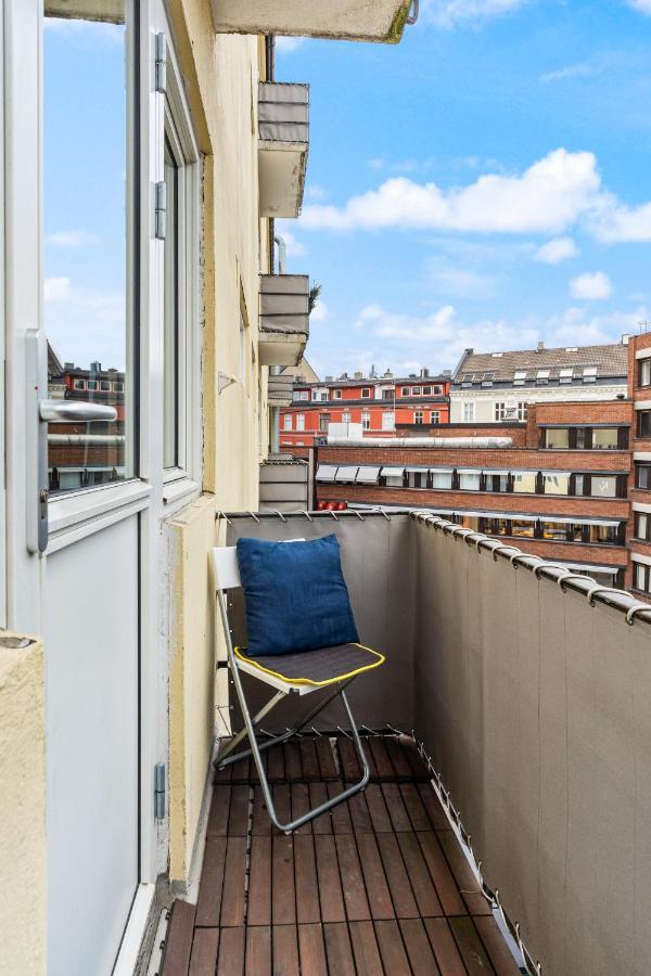 Small And Cheap - 6 Ppl - Super - Balcony Apartment *