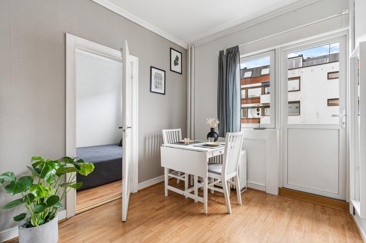 Small And Cheap - 6 Ppl - Super - Balcony Apartment