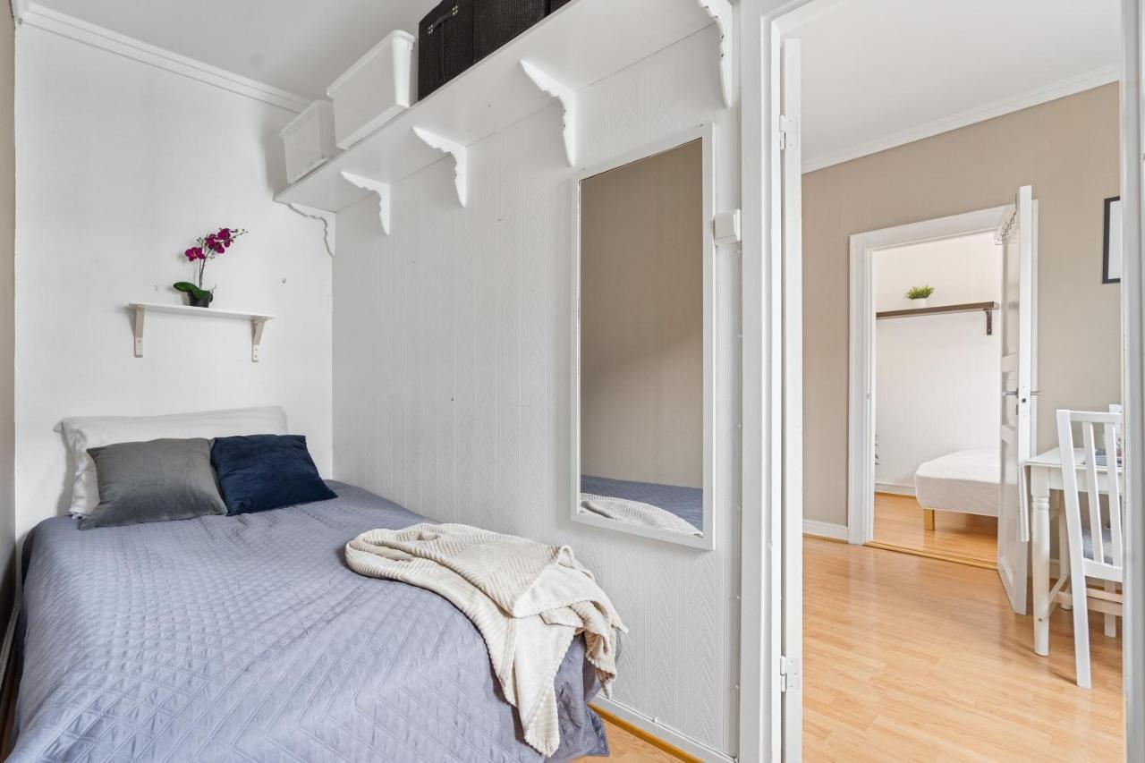 Small And Cheap - 6 Ppl - Super - Balcony